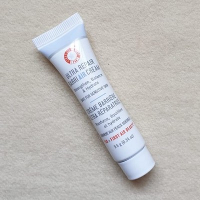 FIRST AID BEAUTY (Travel Size) First Aid Ultra Repair Barriair Cream 9.6 g